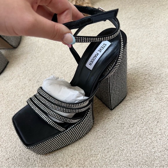 Steve Madden Cocktails platform sandals in rhinestones - Picture 1 of 7